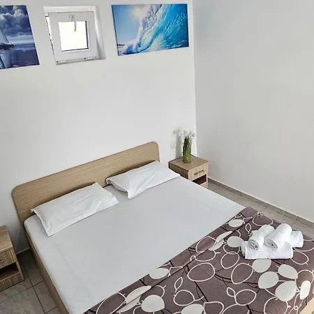 Aorra Nibiru Cu Piscina Incalzita Costinești