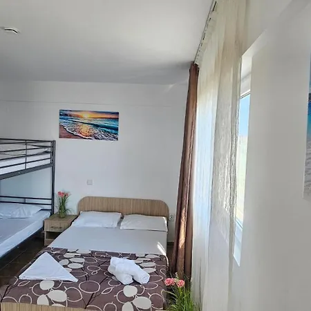 Homestay szállás Aorra Nibiru Cu Piscina Incalzita