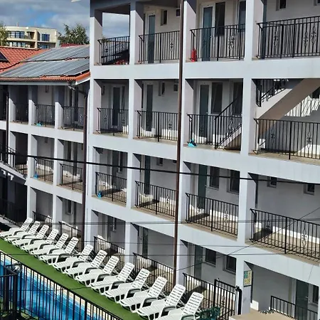 Aorra Nibiru Cu Piscina Incalzita