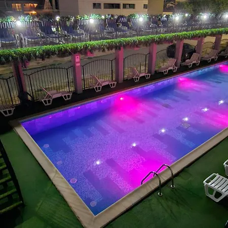Aorra Nibiru Cu Piscina Incalzita Homestay szállás